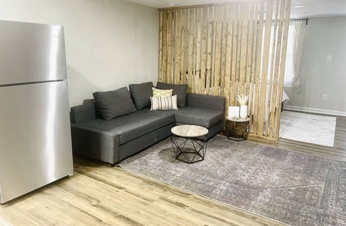 Churchland Apartment | Newly updated private studio