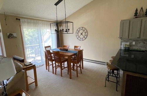 Fraser House | Newly Updated, Spacious 2 Bedroom + Bunk Room Condo with new modern kitchen