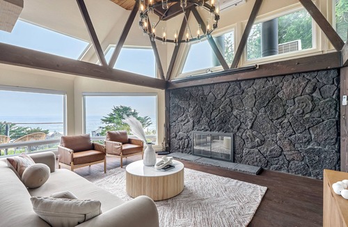 Moss Beach House | Newly updated w Stunning ocean view in Moss beach