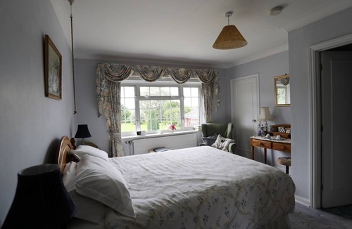 Sudbury Bed & Breakfast | Newmans Hall