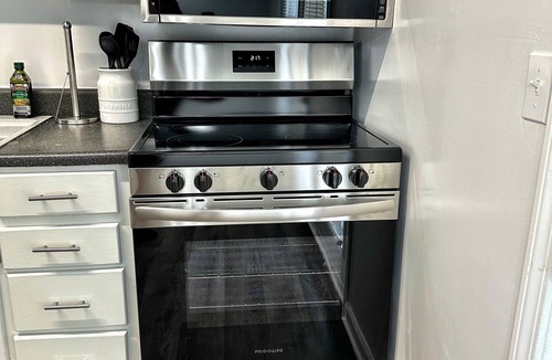 Newnan House | Newnan Gem