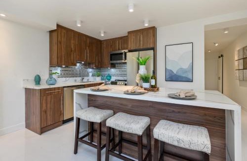 Santa Ana Heights Apartment | Newport Beach Lux