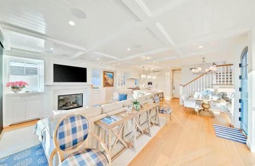 Santa Ana Heights House | Newport Dream Villa