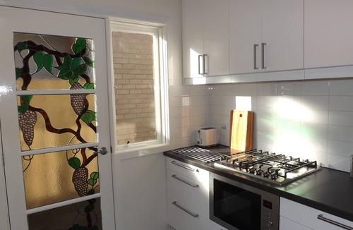 Newport House | Newport Leadlight Haven - 1 Bed, 1 Bath