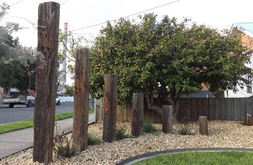 Newport House | Newport Leadlight Haven - 1 Bed, 1 Bath