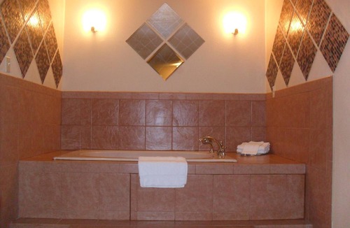 North Newport News Hotel | Newport News Inn