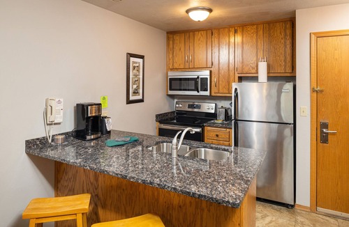 Egg Harbor Hotel | Newport Resort