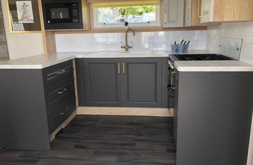 Newquay Ski Chalet | Newquay Blue Water Lodge