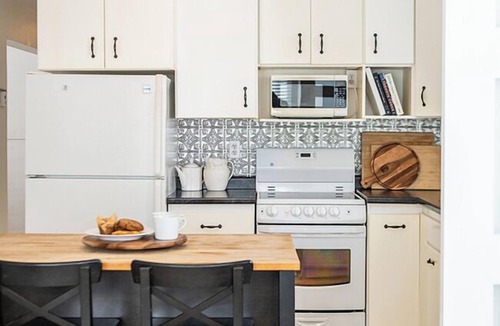 Wellington House | Newsroom Suites