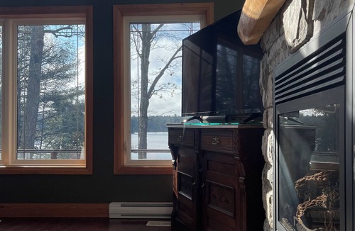 Bracebridge Cottage | Newtago Rose Year Round Rental - Bracebridge