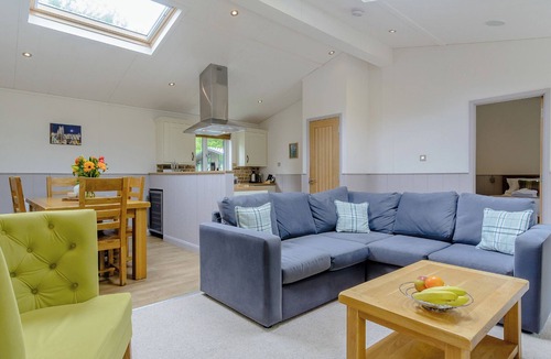 Newton St Loe Ski Chalet | Newton Brook Elegance Lodge