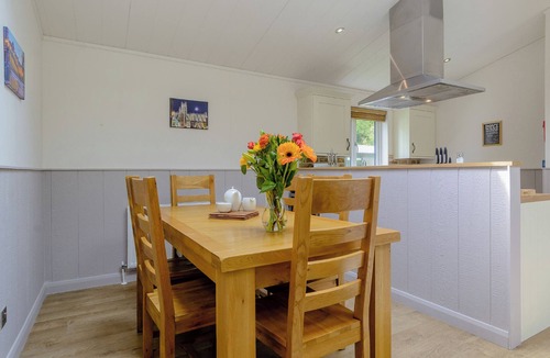 Newton St Loe Ski Chalet | Newton Brook Elegance Lodge