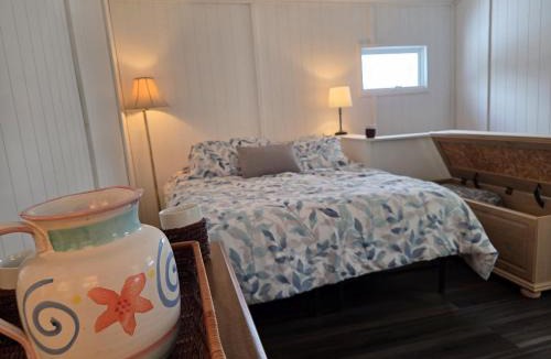 Carbondale House | Newton Lake