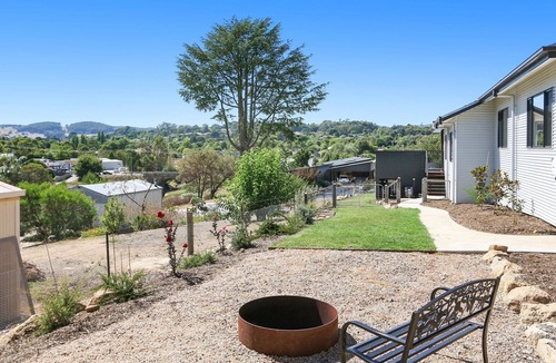 Beechworth House | Newtown Falls Retreat