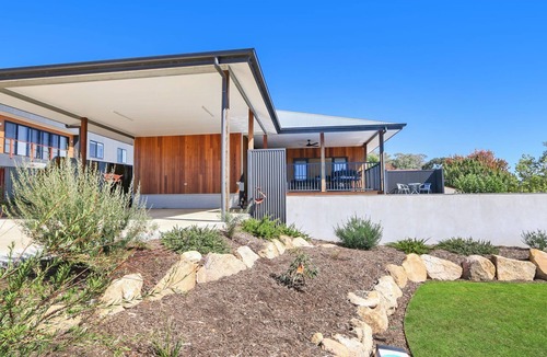 Beechworth House | Newtown Falls Retreat