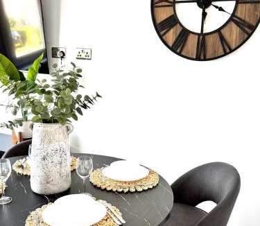 Bo'ness Apartment | Newtown Hideaway