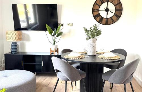 Bo'ness Apartment | Newtown Hideaway