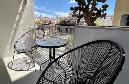 En Corts Apartment | Newwave Russafa Haven