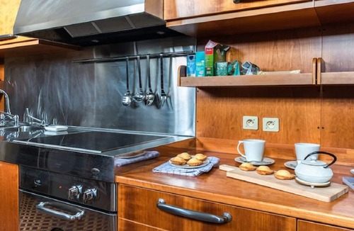 Saint-Thomas-d'Aquin Apartment | NEXT TO CAFE DE FLORE :SAINT GERMAIN DES PRÉS : THE KINGDOM OF ICONIC CAFÉS