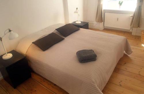 Copenhagen City Centre Apartment | Next to New Harbor/3 BR & 2 Bath Rooms
