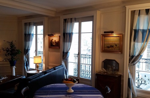 Quartier de la Plaine-de-Monceaux Apartment | NEXT TO THE PARC MOCEAU,SUPERB 98sqm HAUSSMANNIAN APARTMENT WITH A 17M BALCONY