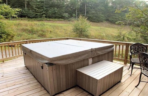 Northface House | NF31-Slopeside Home! Hot Tub! A/C, Fire Pit!