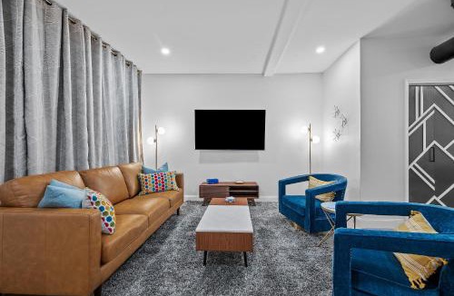 South Side Slopes House | NFL Game-Day Base South Side near Acrisure