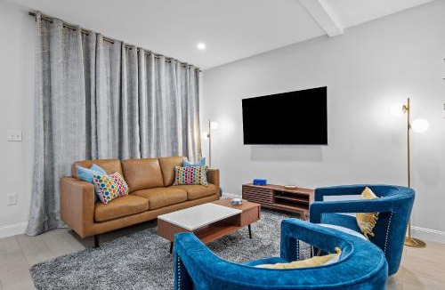South Side Slopes House | NFL Game-Day Base South Side near Acrisure