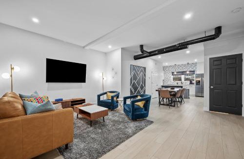South Side Slopes House | NFL Game-Day Base South Side near Acrisure