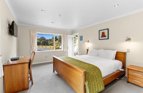 Taranaki Hotel | Ngati Ruanui Mountain Lodge