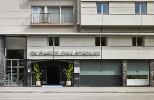 La Maternitat i Sant Ramon Hotel | NH Barcelona Stadium