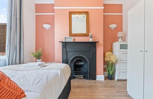 Warwick House | NHS Staff - Contractors - Professionals - University