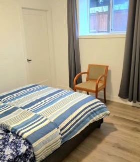 Niagara Falls House | Niagara Escape Crib: 3km from NiagaraFalls