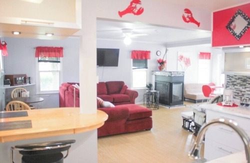 Chippawa Cottage | Niagara Falls PRIVATE COTTAGE, close to all amenities.