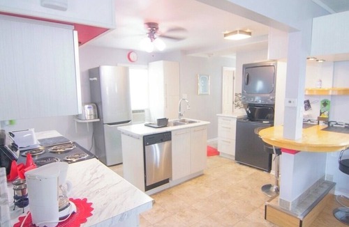 Chippawa Cottage | Niagara Falls PRIVATE COTTAGE, close to all amenities.