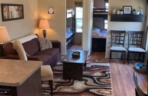 Niagara-on-the-Lake Cottage | Niagara Getaway- Hidden Gem