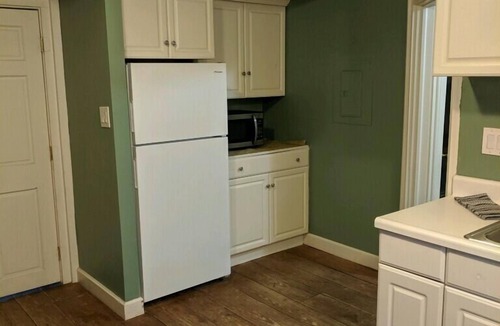 Lewiston Apartment | Niagara Mansion Carriage Suite
