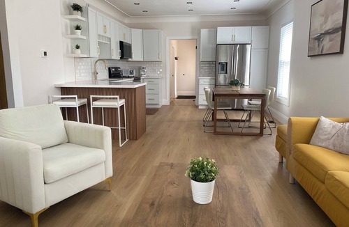 Beamsville House | Niagara Retreat