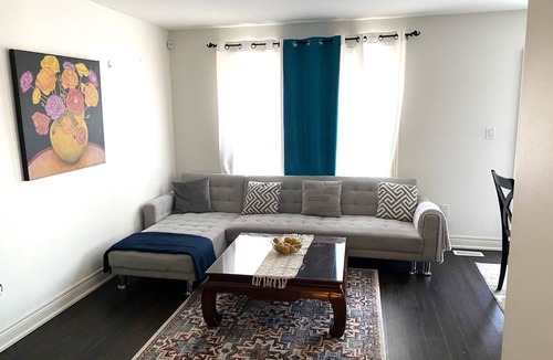 Thorold House | Niagara Sleeps 6 Cozy 3bed 3bath Near Falls