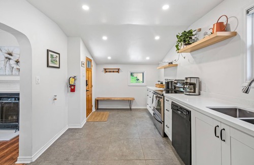 Queenston Cottage | Niagara Wine Country Cottage
