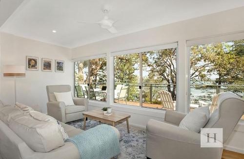Summerland Point House | Niaroo Lakeside