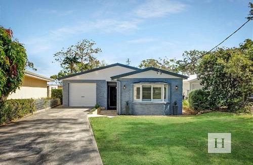 Summerland Point House | Niaroo Lakeside