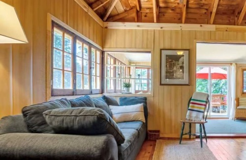 Burnt River Cabin | Nibi Haven/Kawarthas Lakeside Retreat