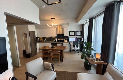 Niagara Condo | Nice 1 bedroom condo steps away from Fifa Worldcup