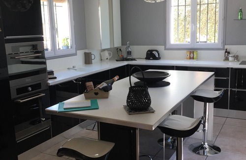 Tourrette-Levens Villa | Nice 10km Villa with Spa Pool