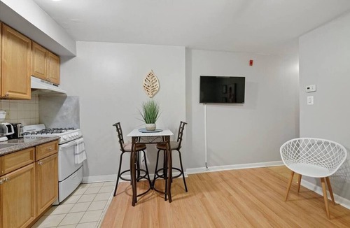 Bella Vista Apartment | Nice 2 Bdrm flat Bella Vista