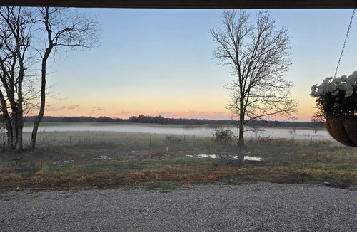 Teresita Cottage | Nice 2-bedroom cottage with AC in Mountain View