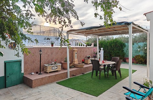 Lliria Villa | Nice 2 bedrooms villa. private swimming pool.forest park
