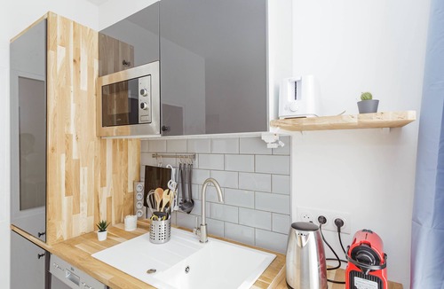18th Arrondissement Apartment | Nice 23 M² Bright And Renovated Courtyard Side
