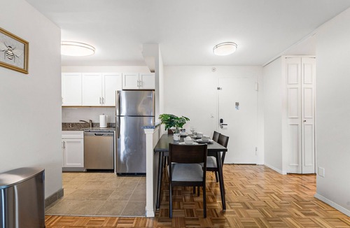North Brookline Apartment | Nice 2bd/1.5ba Next to BU 8391